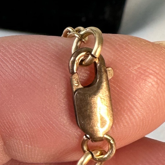 Three dipped gold leaf pendants with chain necklace - Picture 10 of 10